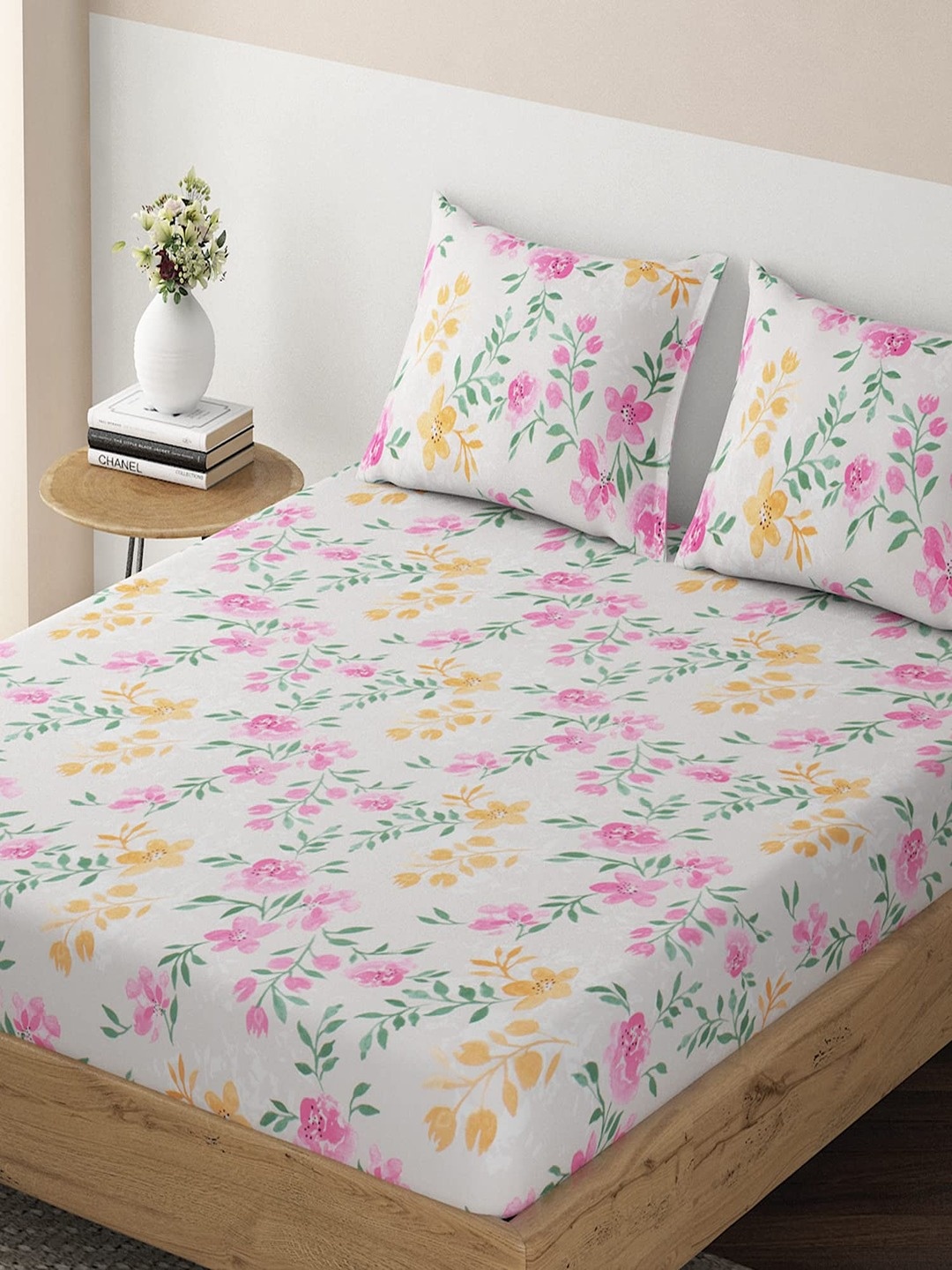 

HOKIPO Floral 135 GSM Queen Fitted Bedsheet with 2 Pillow Covers, Off white