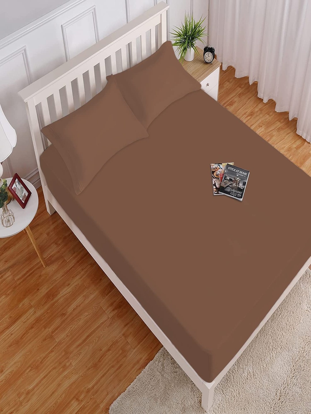 

HOKIPO Brown Microfiber 140 GSM Fitted King Bedsheet With 2 Pillow Covers