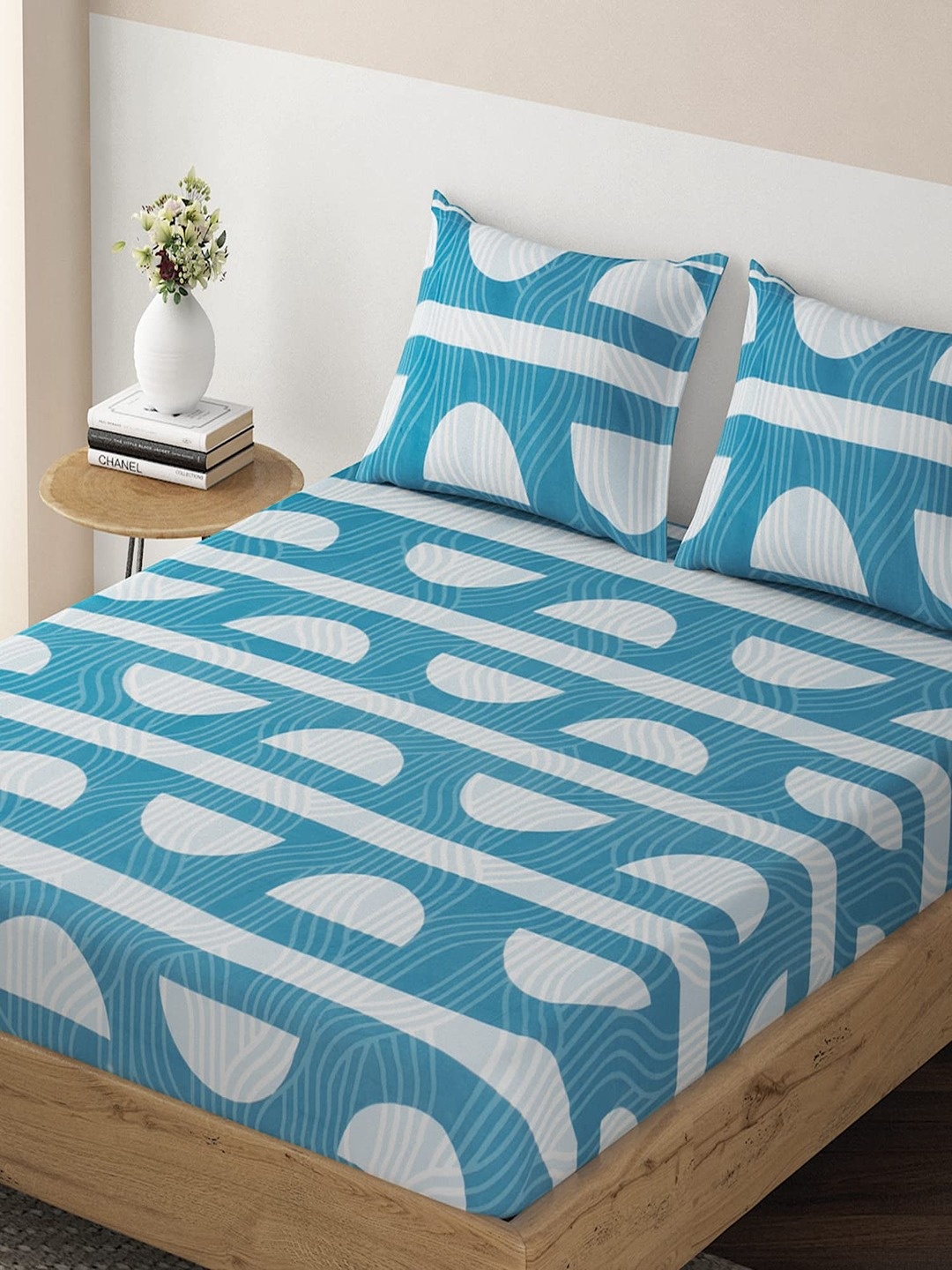 

HOKIPO Geometric Microfiber 135 GSM Fitted Single Bedsheet With 1 Pillow Cover, Blue