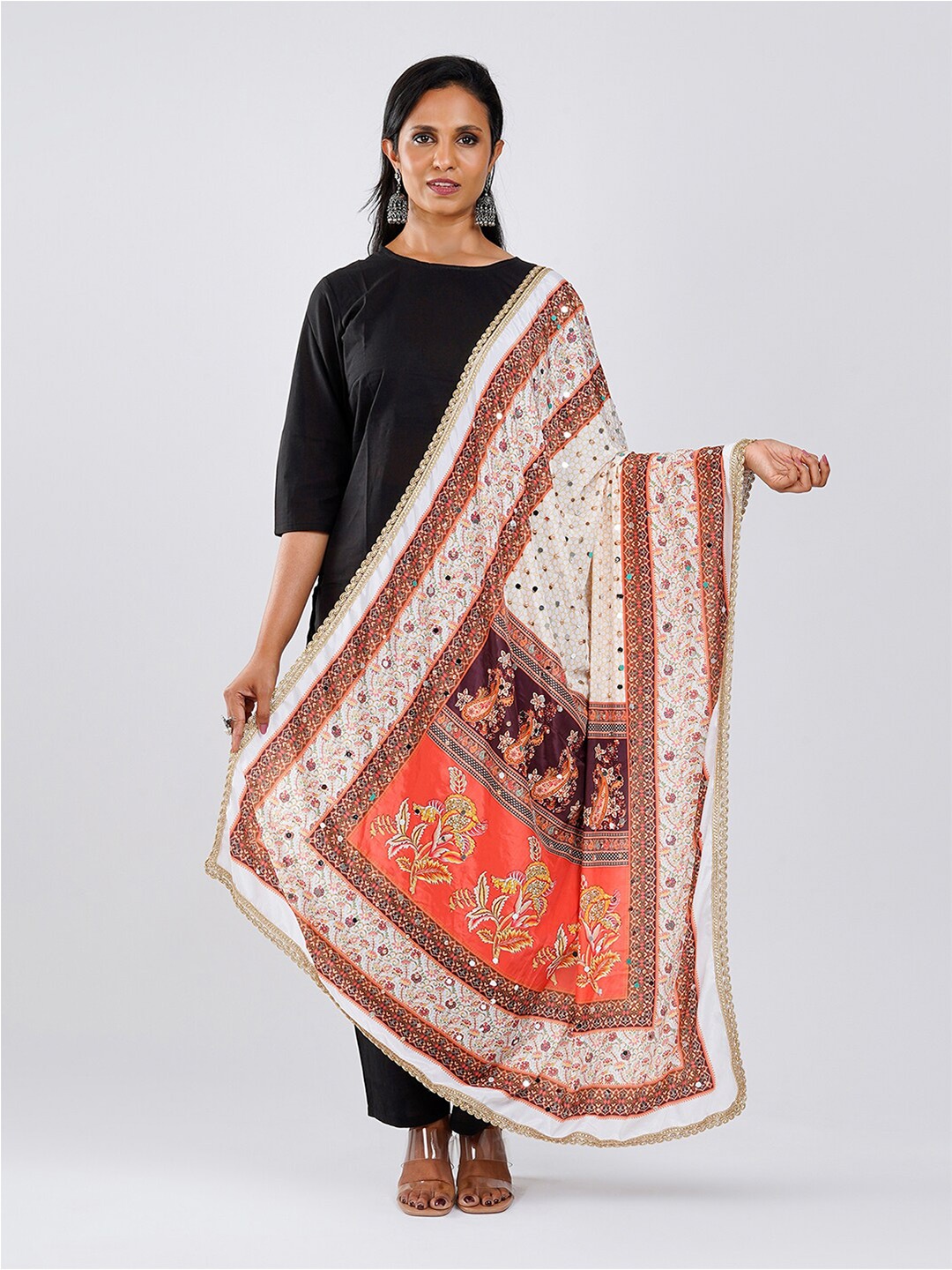 

TEEJH Ethnic Motifs Embroidered Dupatta With Mirror Work, White