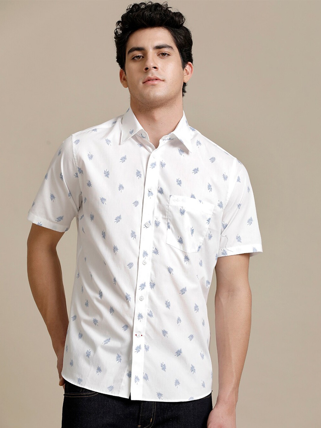 

Aldeno Comfort Tropical Printed Cotton Casual Shirt, White