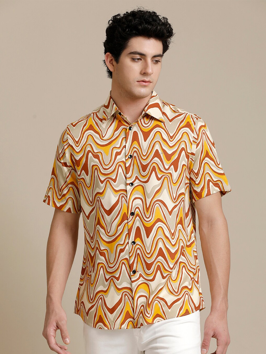 

Aldeno Abstract Printed Cotton Comfort Opaque Casual Shirt, Beige