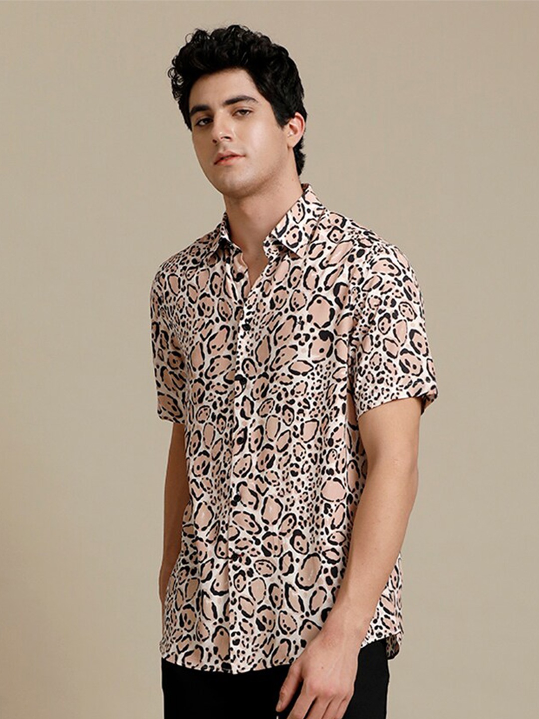 

Aldeno Comfort Animal Printed Crepe Casual Shirt, Pink