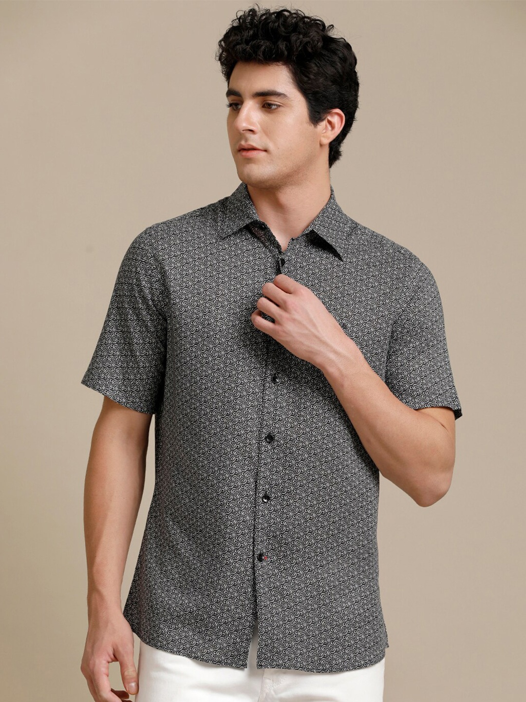 

Aldeno Comfort Geometric Printed Casual Shirt, Black