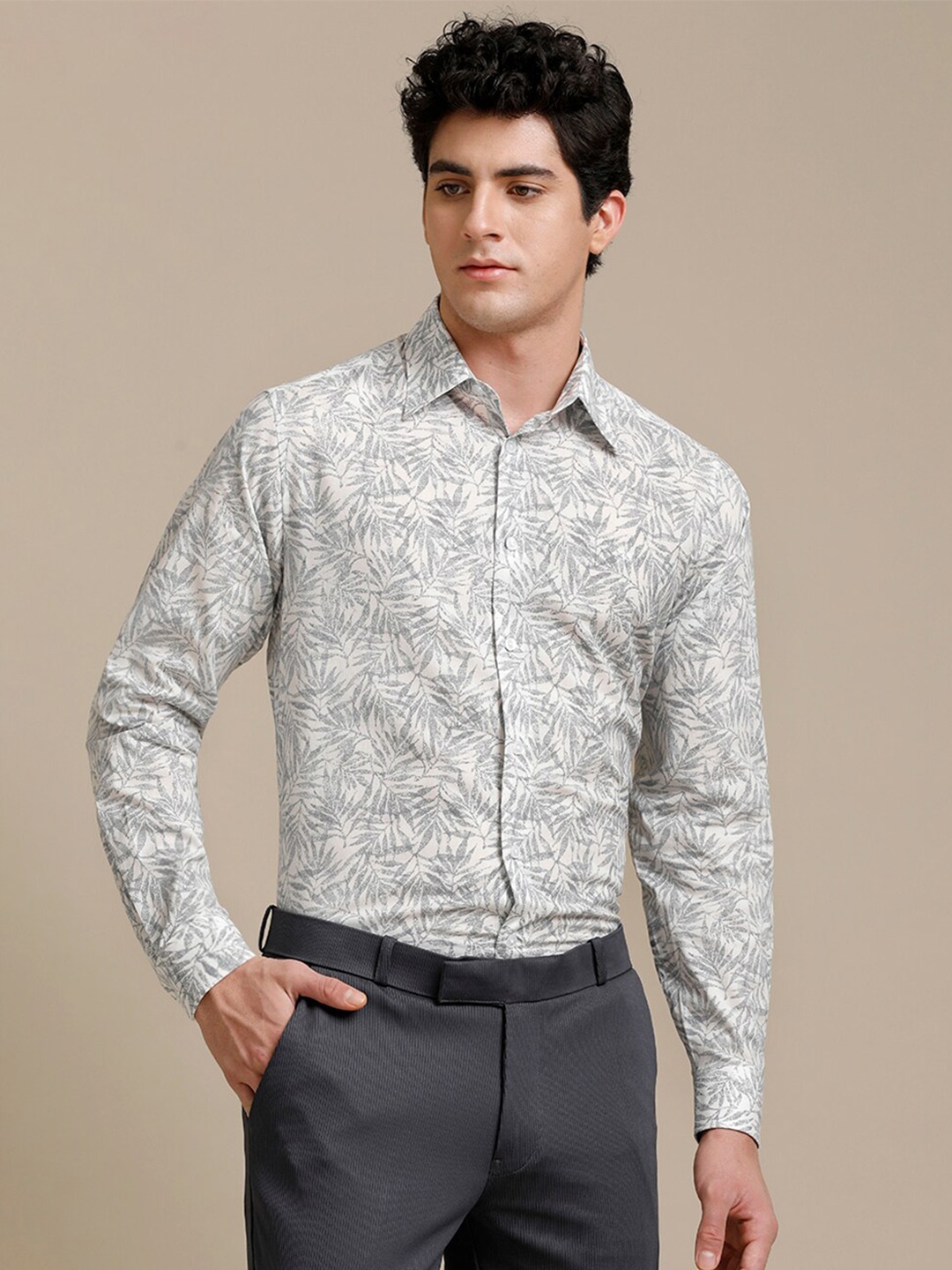 

Aldeno Comfort Fit Floral Printed Formal Pure Cotton Shirt, Grey