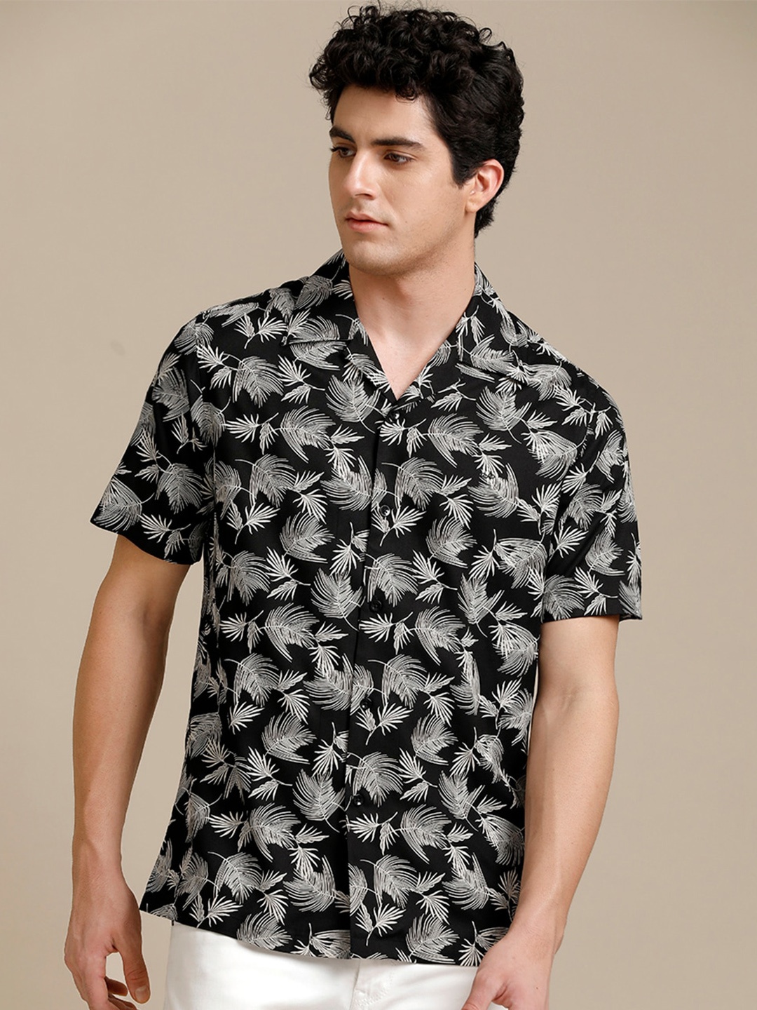 

Aldeno Tropical Printed India Slim Fit Casual Shirt, Black