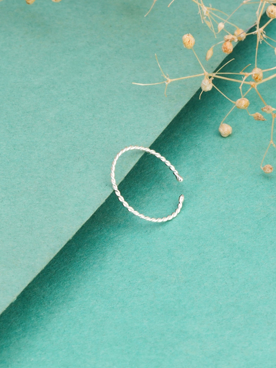 

GIVA 925 Silver Coiled Hoop Nose Ring