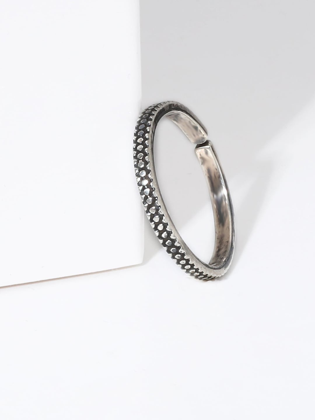 

GIVA 925 Sterling Silver Oxidised Silver Minimal Boho Finger Ring