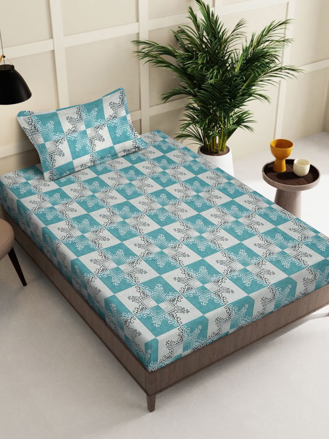 

KLOTTHE Blue Geometric Pure Cotton 400 TC Single Fitted Bedsheet With 1 Pillow Cover