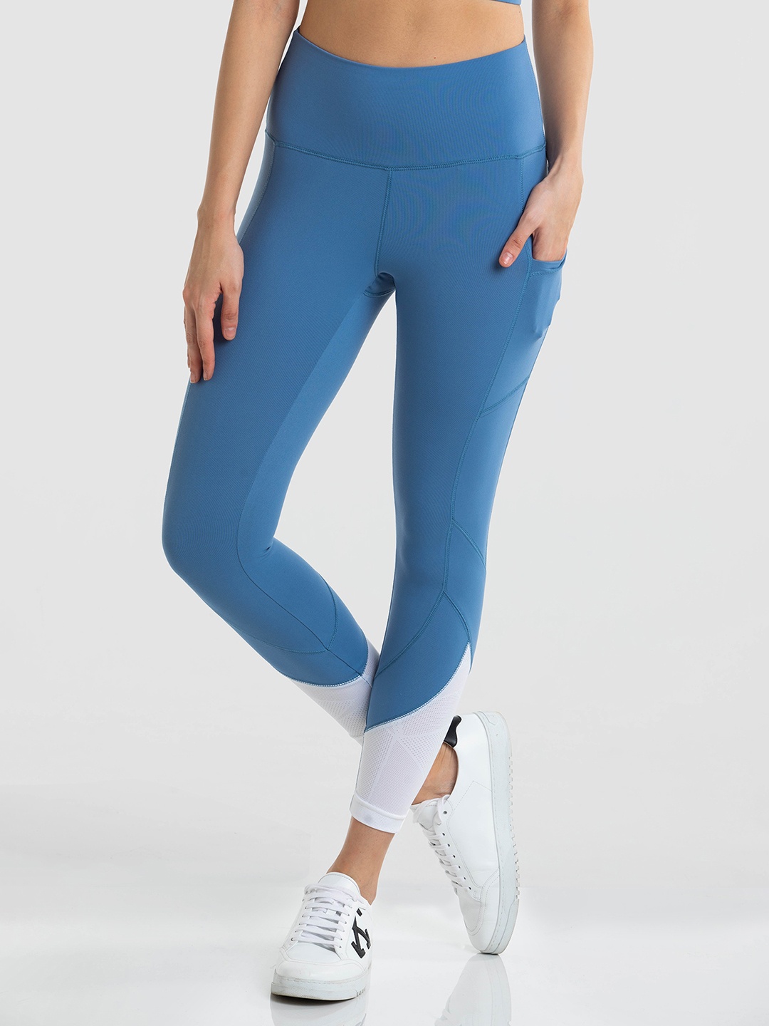

CAVA Women Storm Hustle Leggings, Blue
