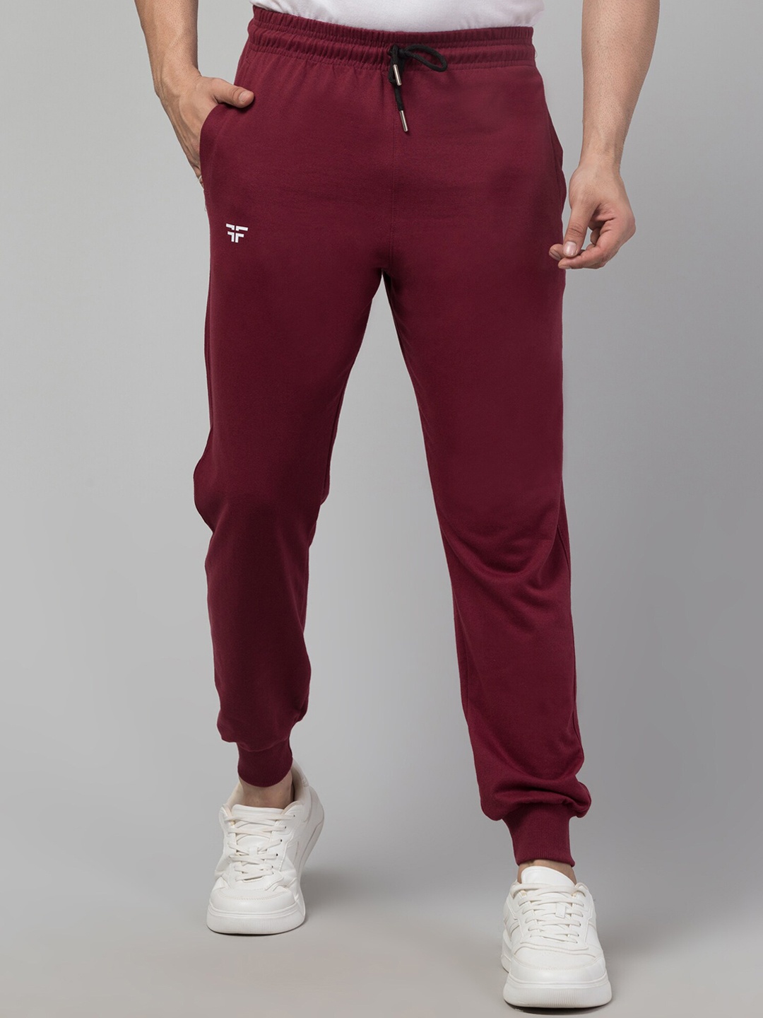 FFLIRTYGO Men Mid-Rise Cotton Slim-Fit Joggers, Maroon