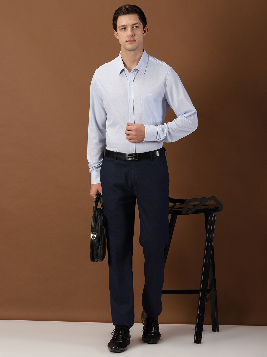 

INVICTUS Textured Original Slim Fit Formal Shirt, Blue