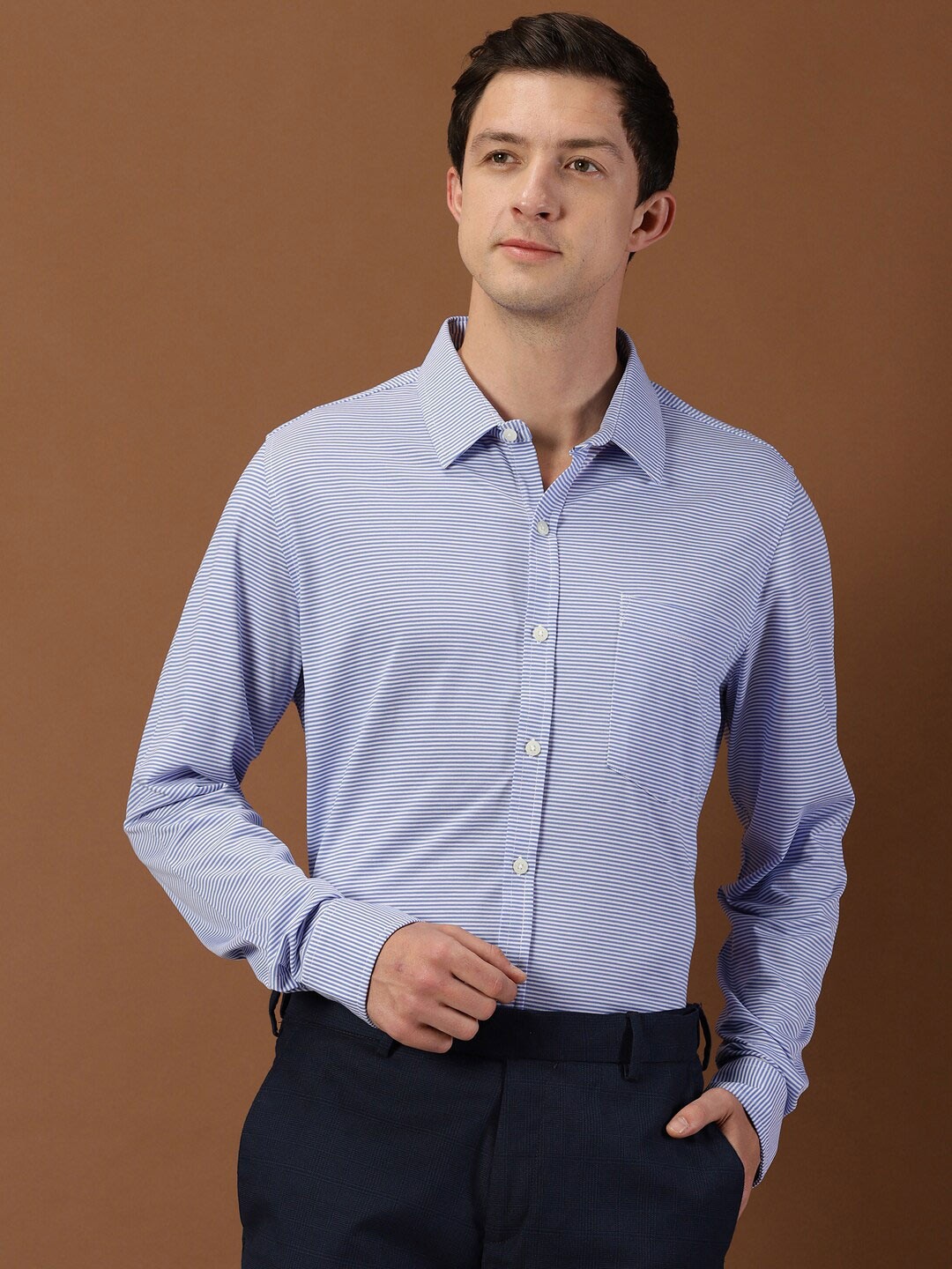 

INVICTUS Original Slim Fit Horizontal Striped Knitted Formal Shirt, Blue