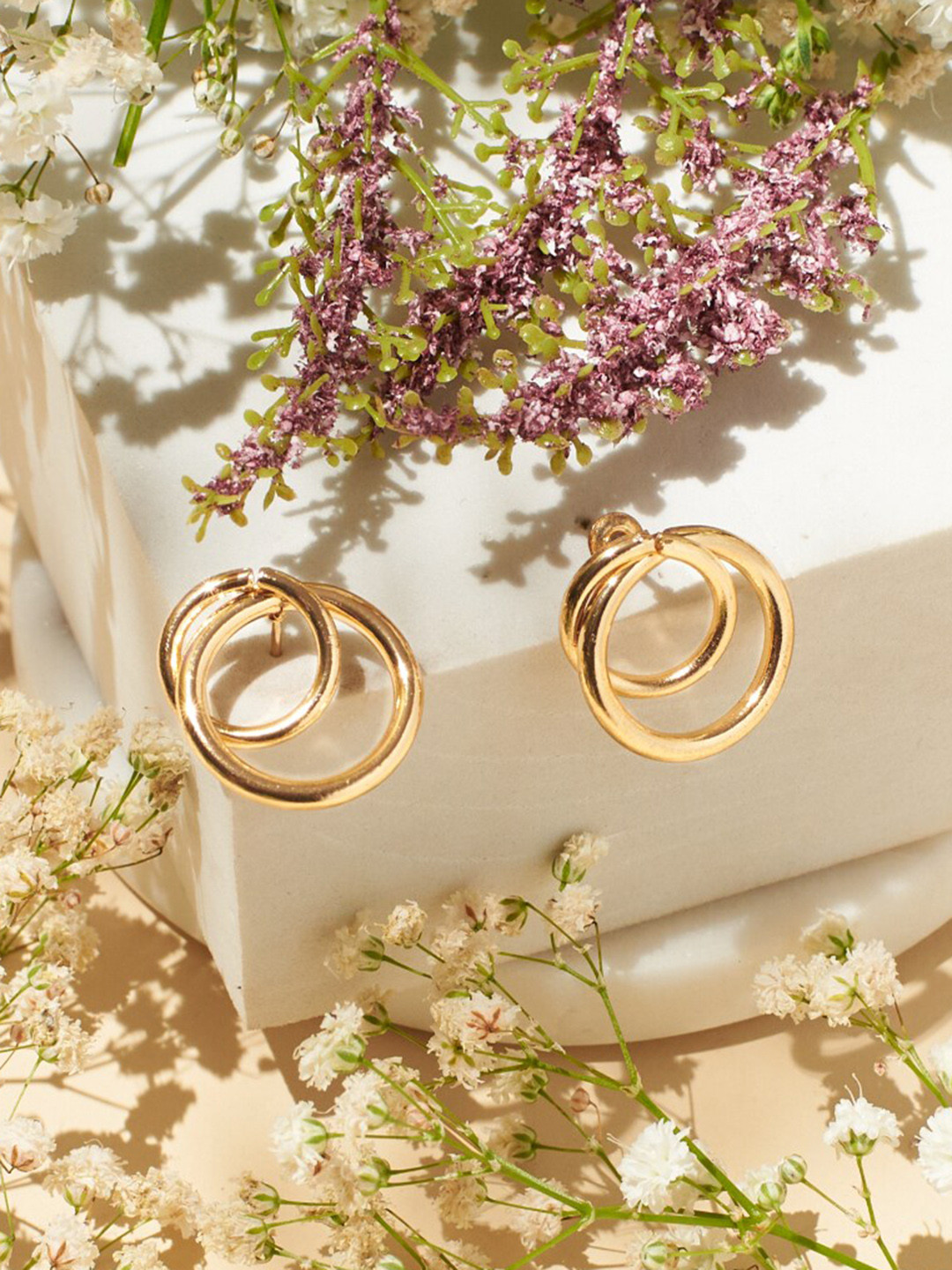 

SALTY Circular Studs Earrings, Gold