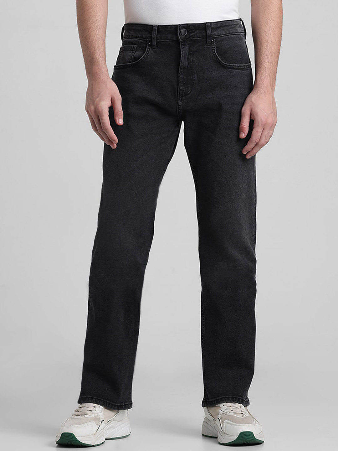 

Jack & Jones Men Mid-Rise Ray Bootcut Light Fade Stretchable Jeans, Black