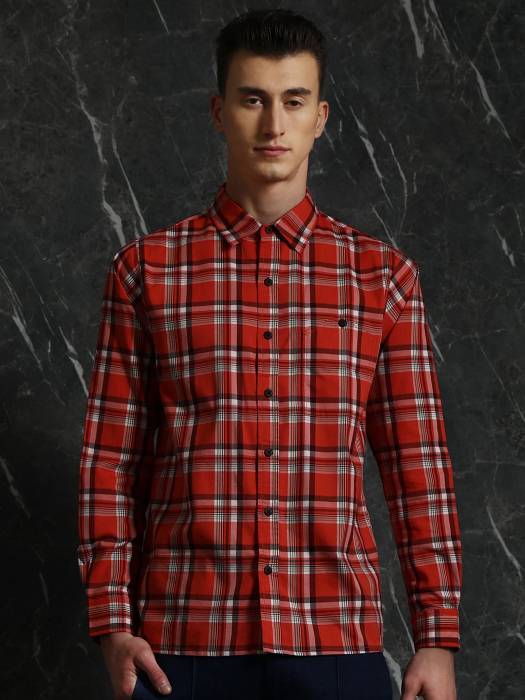 

Breakbounce Tartan Checked Regular Fit Cotton Casual Shirt, Red