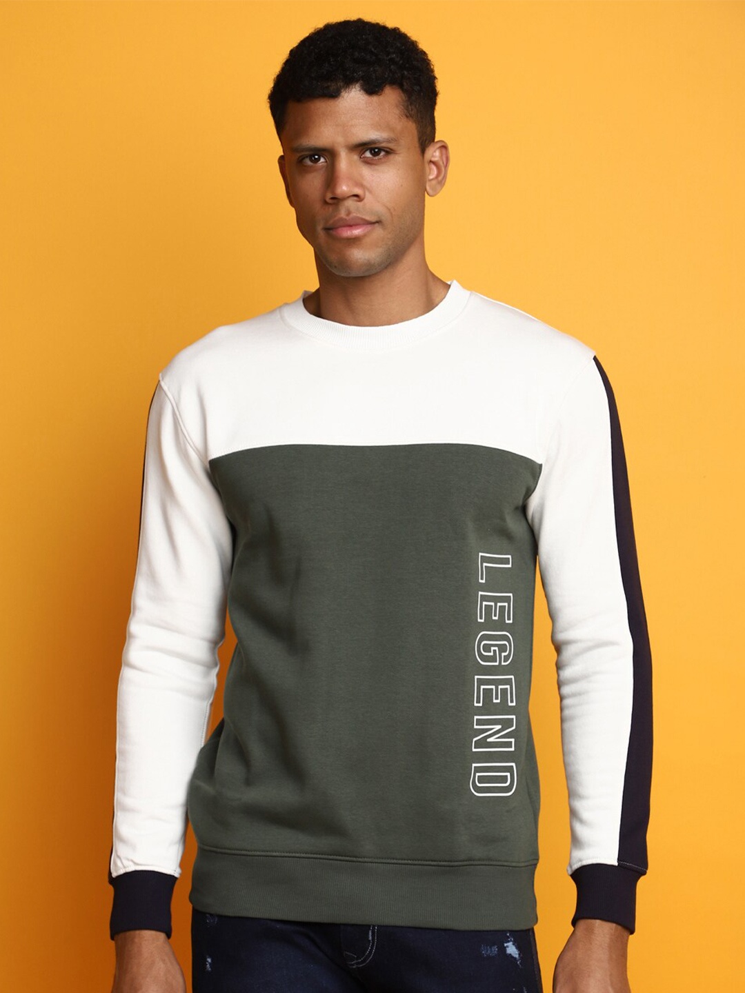 

V-Mart Colourblocked Round Neck Sweatshirt, Green