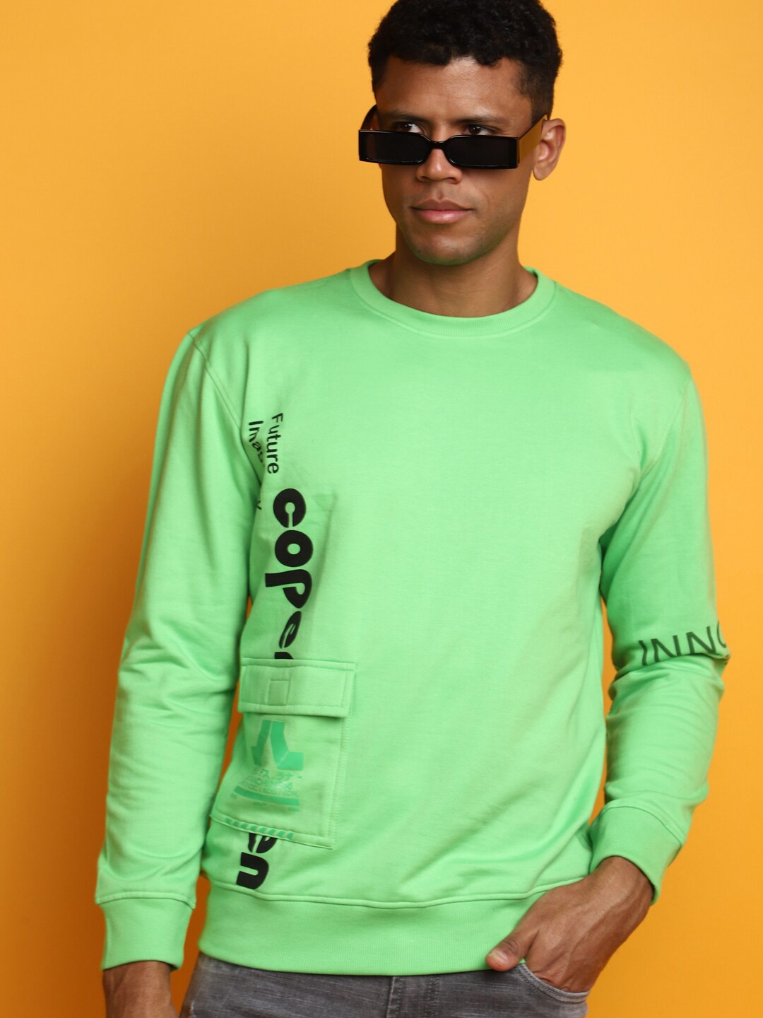 

V-Mart Typography Printed Sweatshirt, Green