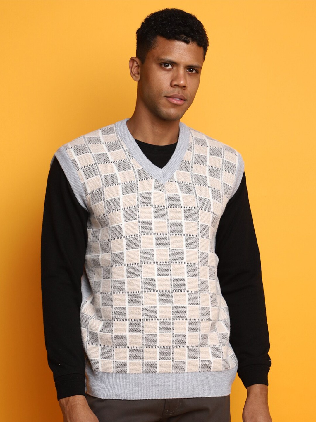 

V-Mart Checked V-Neck Sleeveless Cotton Sweater Vest, Grey