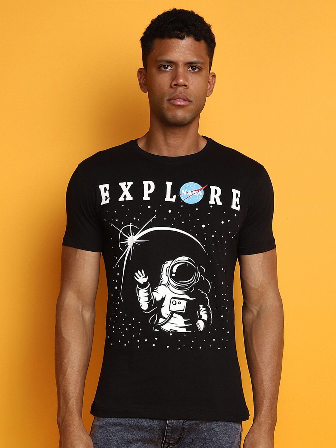 

V-Mart Typography Printed Cotton T-shirt, Black
