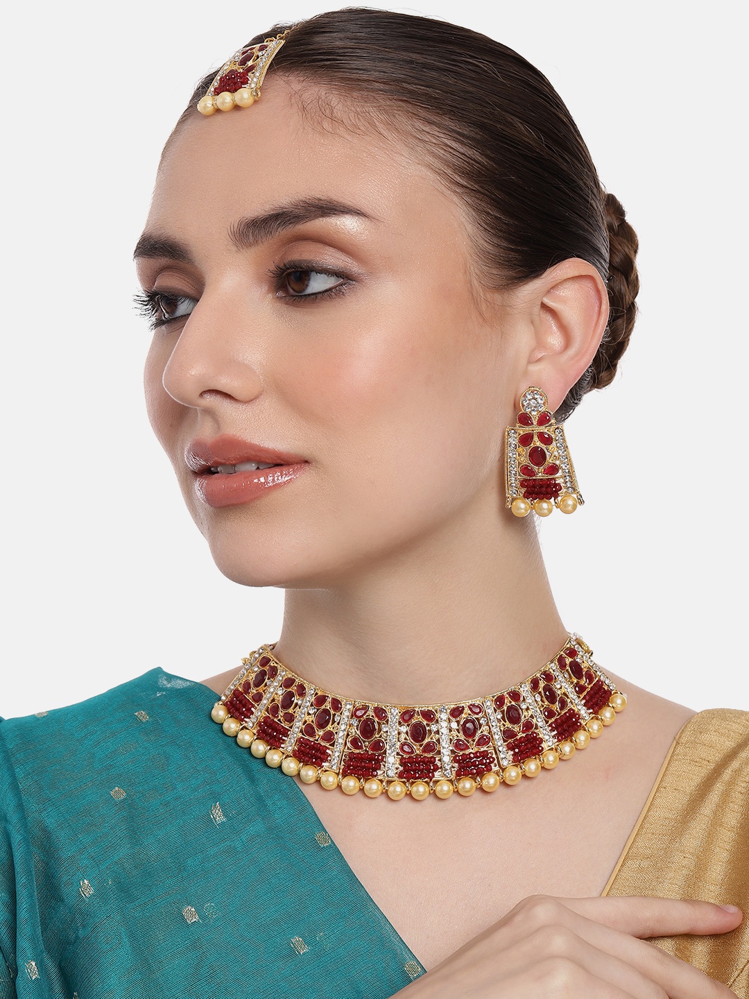 

Estele Gold-Plated Kundan-Studded & Pearls Beaded Jewellery Set