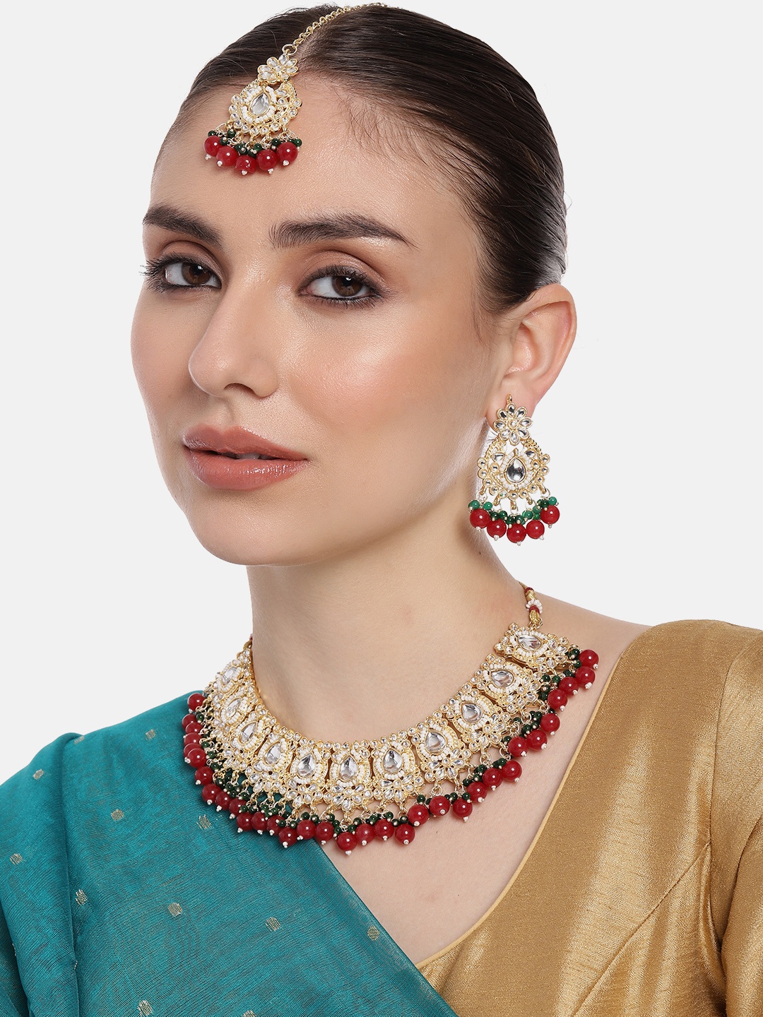 

Estele Gold-plated Kundan-studded & Beaded Jewellery Set