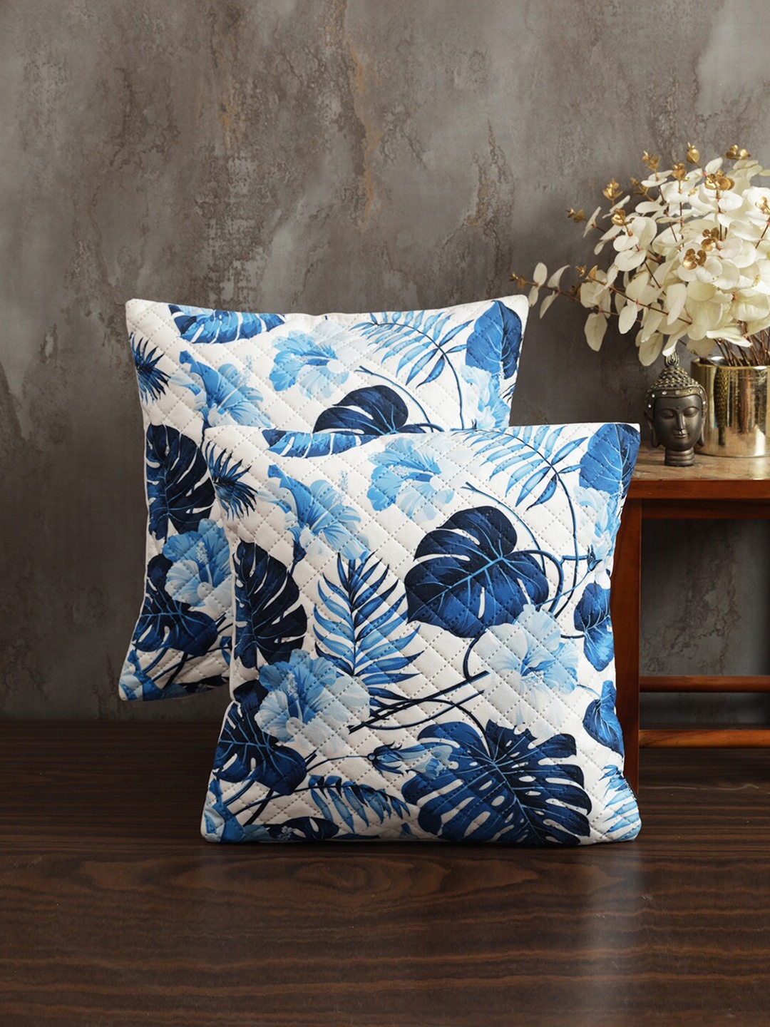 

Soumya White & Blue 2 Pieces Floral Printed Quilted Square Velvet Cushion Covers