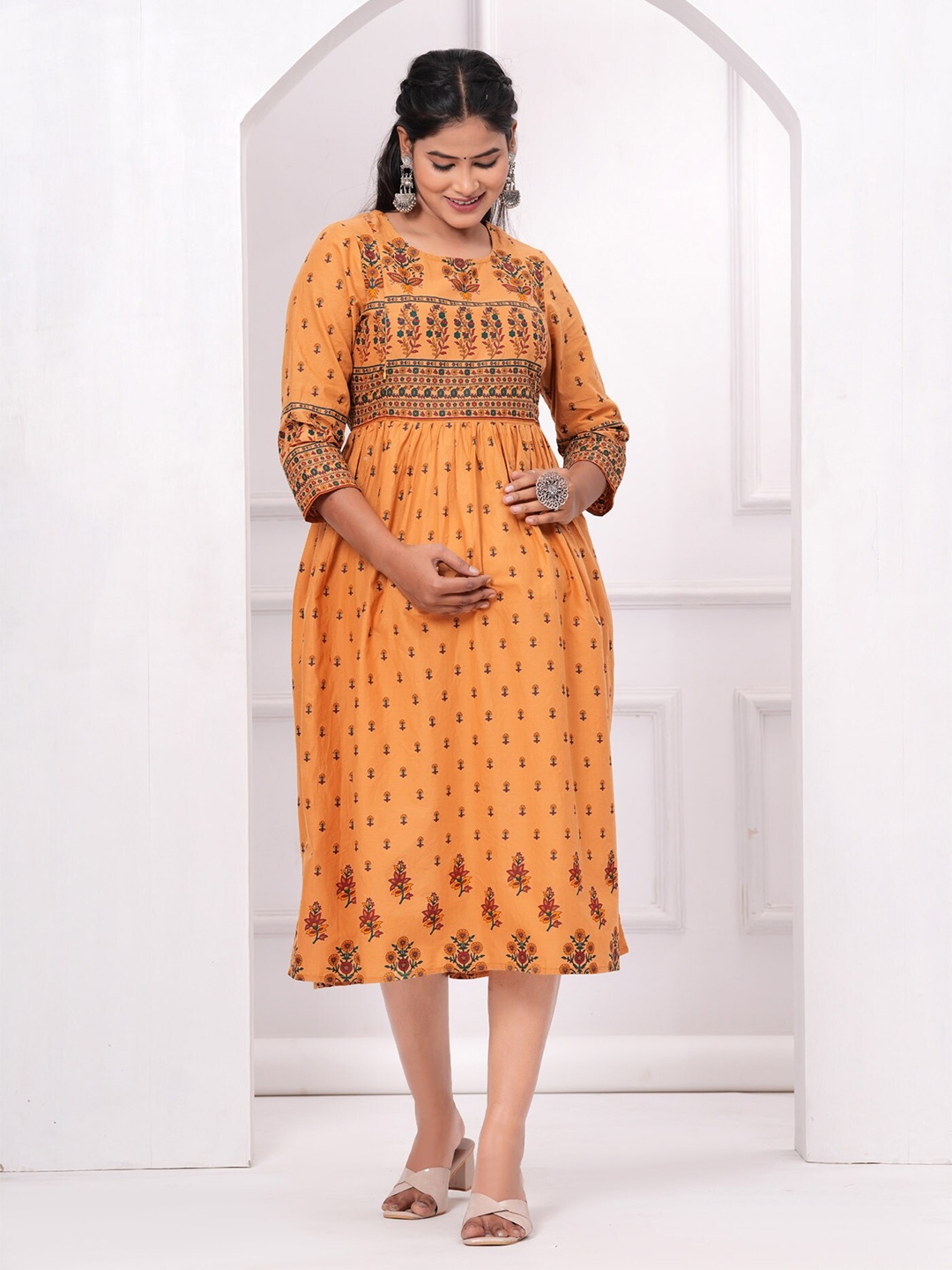 

BAESD Floral Printed Fit & Flare Maternity Ethnic Dress, Orange