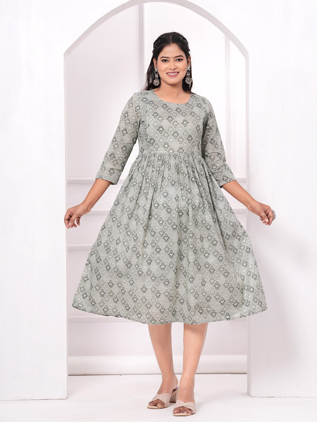 

BAESD Floral Printed Fit & Flare Midi Maternity Ethnic Dress, Grey