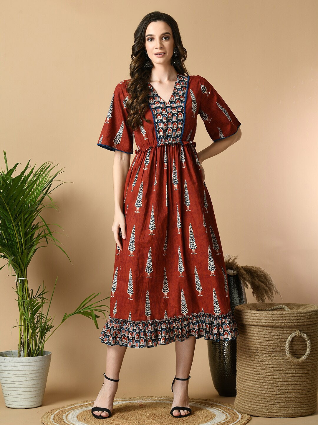 

Sangria Ethnic Motifs Printed V-Neck Pleated Fit & flare Pure Cotton Ethnic Dresses, Rust