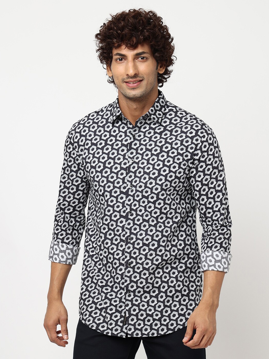 

Blue Buddha Geometric Printed Cotton Casual Shirt, Black