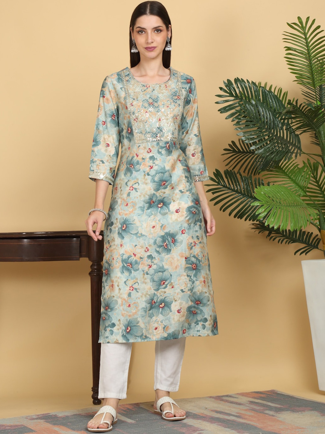 

KALINI Floral Printed Round Neck Sequinned Modal Straight Kurta, Grey