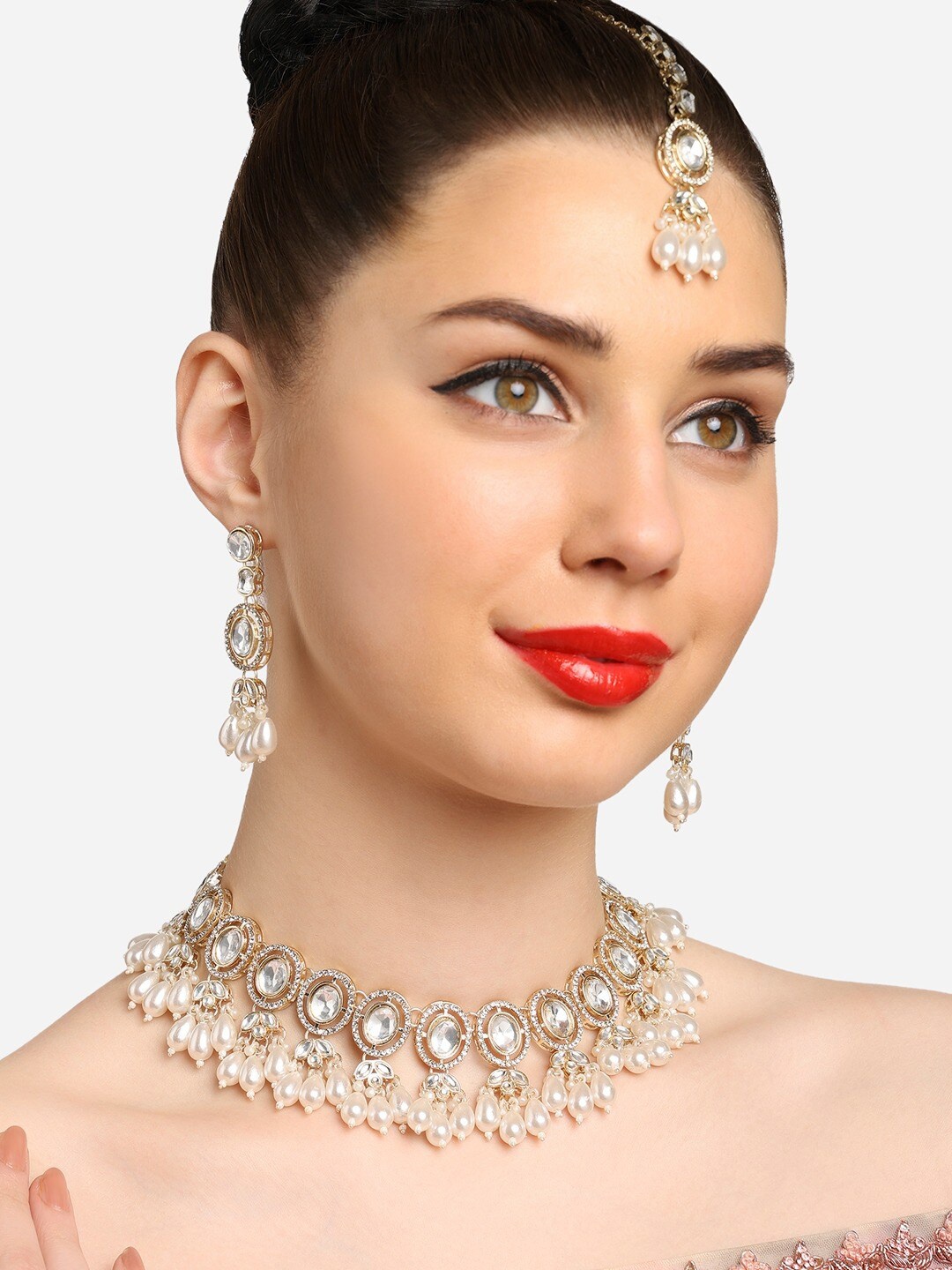 

Zaveri Pearls Gold-Plated Austrian Diamonds Studded & Beaded Jewellery Set