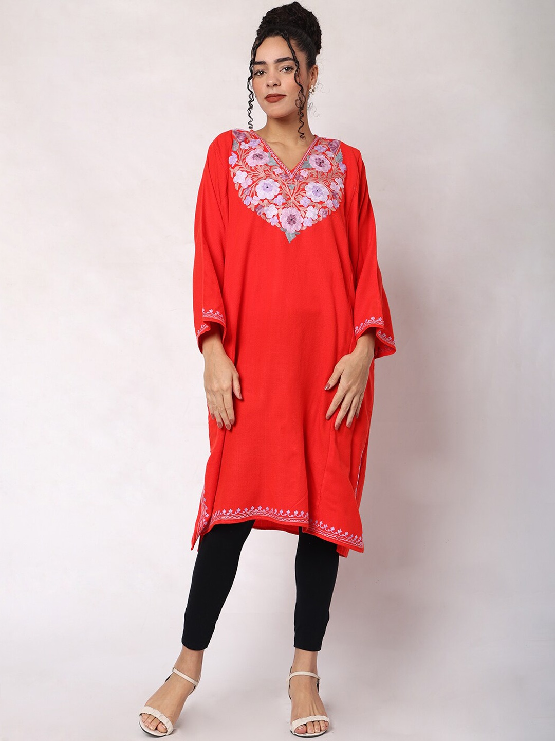 

CRAFTBAZAR Floral Yoke Design V-Neck Thread Work A-Line Kurta, Red