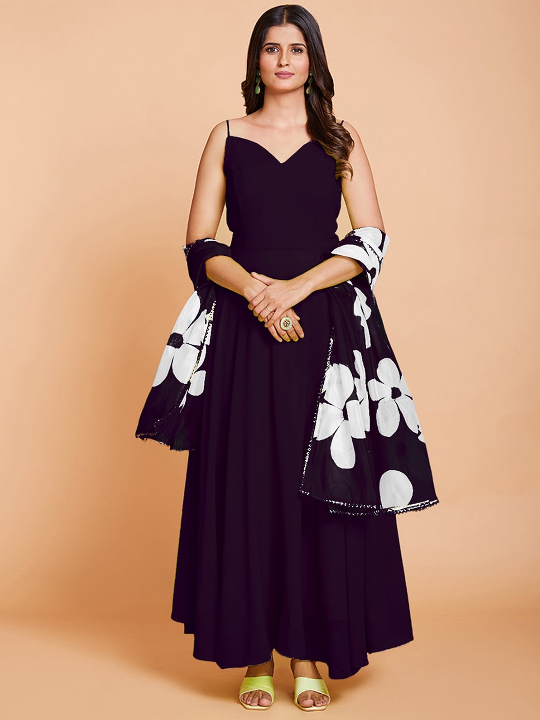 

ODETTE Flared Anarkali Kurta With Dupatta, Burgundy