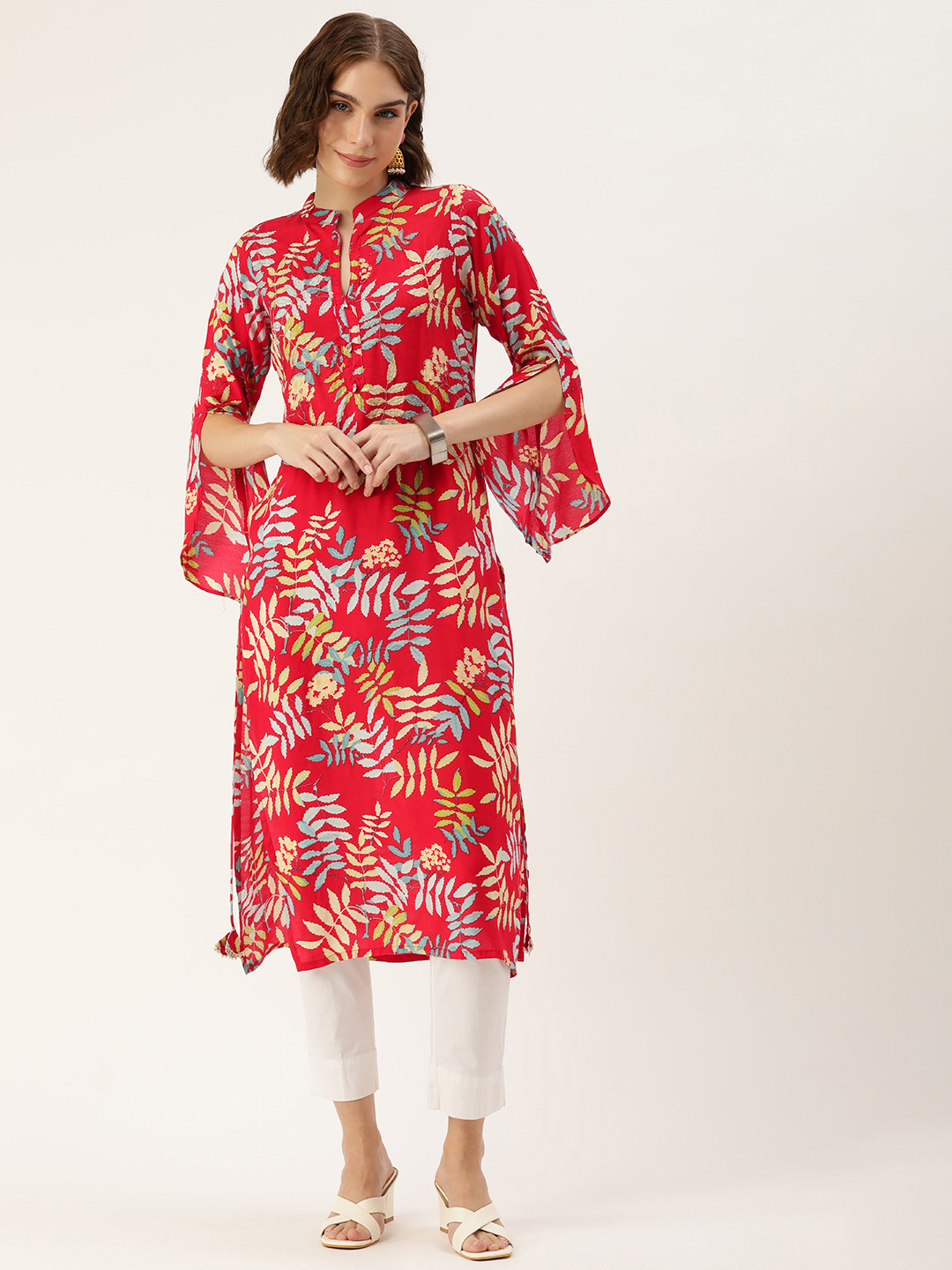 

SHANVIKA Women Floral Printed Flared Sleeves Kurta, Red