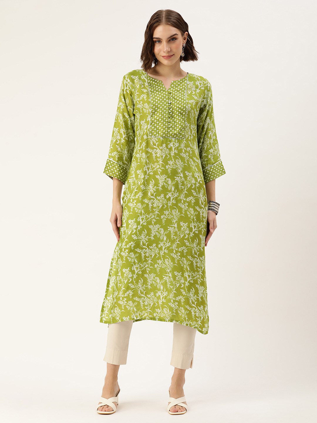

SHANVIKA Floral Printed Gotta Patti Kurta, Green