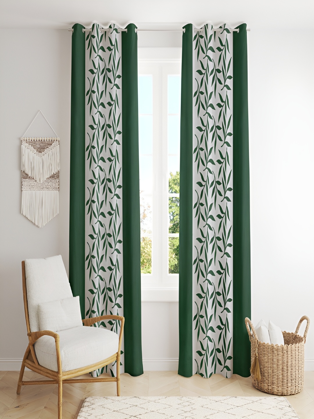 

ERIC LONDON Green & White 2 Pieces Floral Printed Room Darkening Door Curtains
