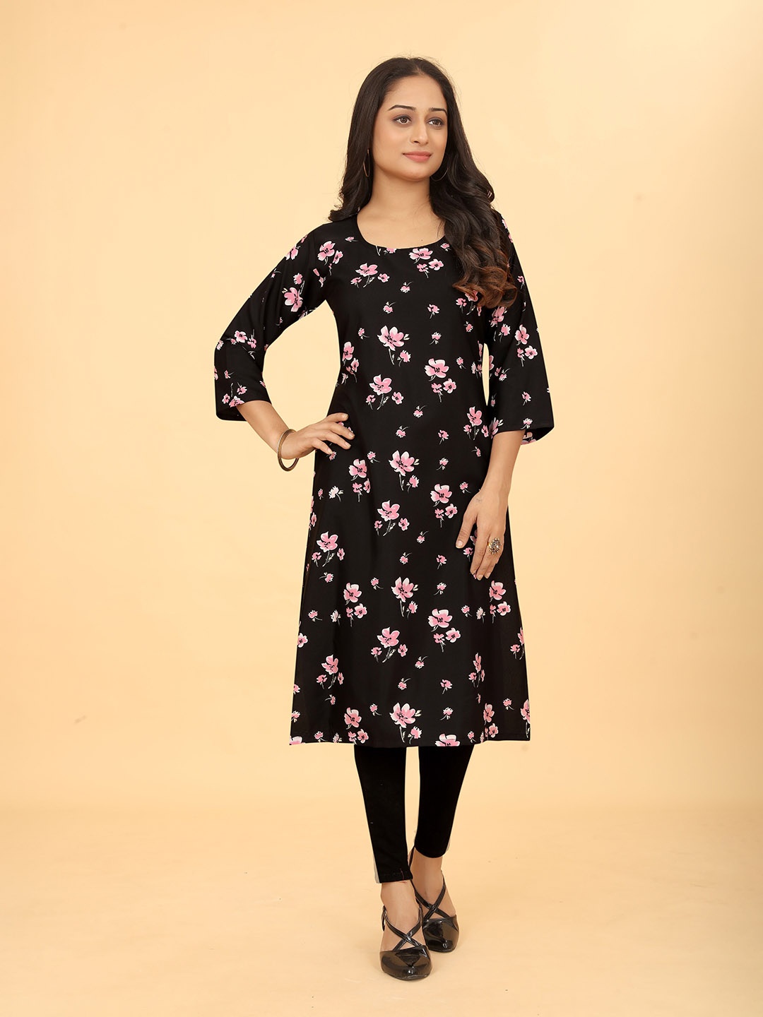 

Merwe Floral Printed Straight Kurta, Black