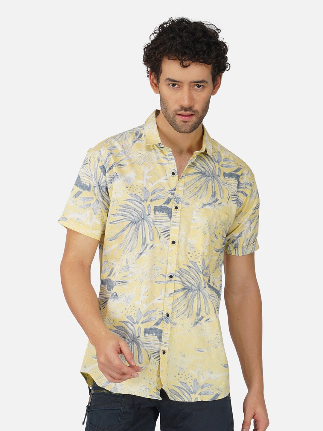 

BASE 41 Slim Fit Tropical Printed Short Sleeves Cotton Casual Shirt, Yellow