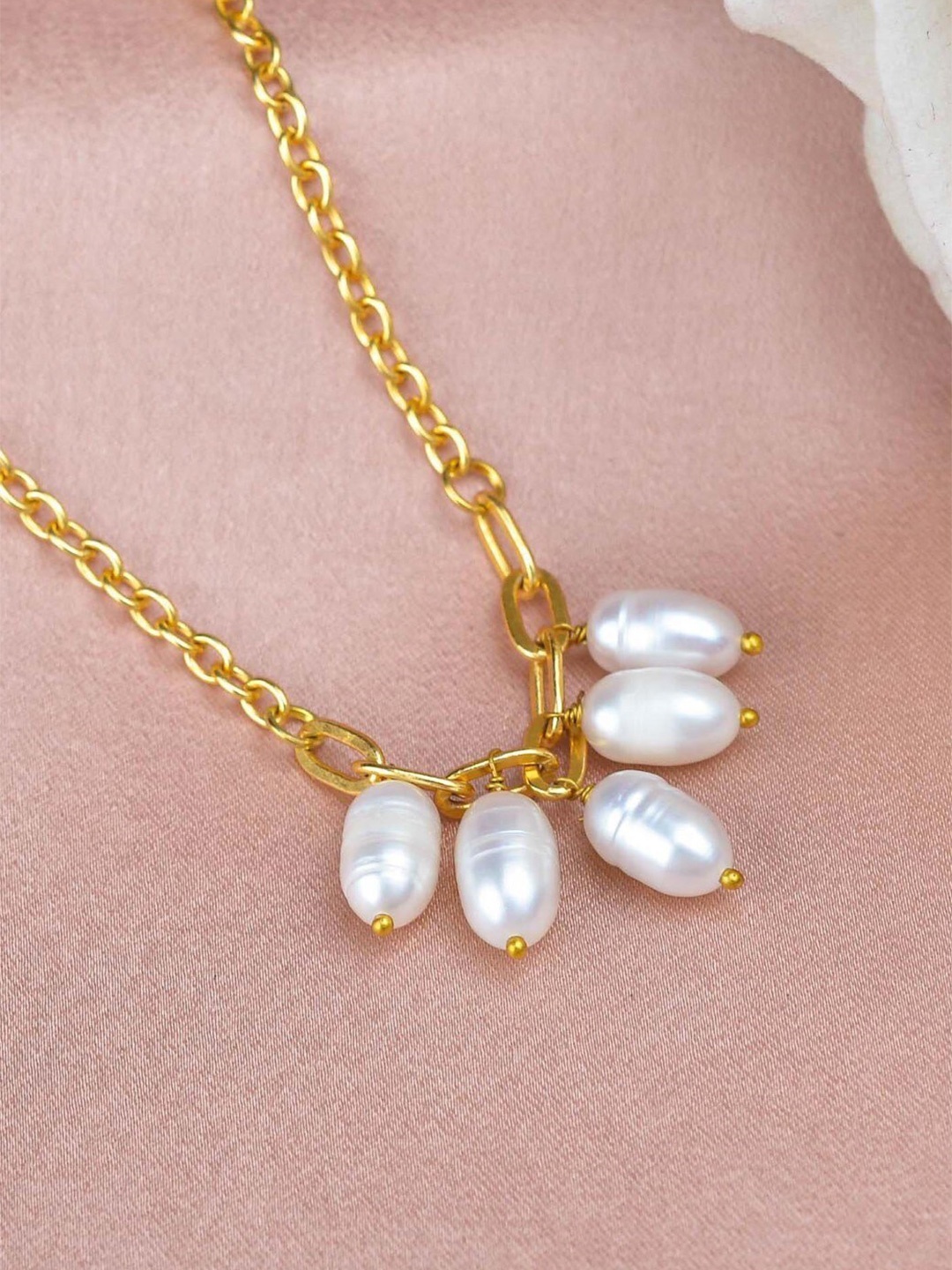 

ZURII Dual Chain Pearl Brass Gold-Plated Chain