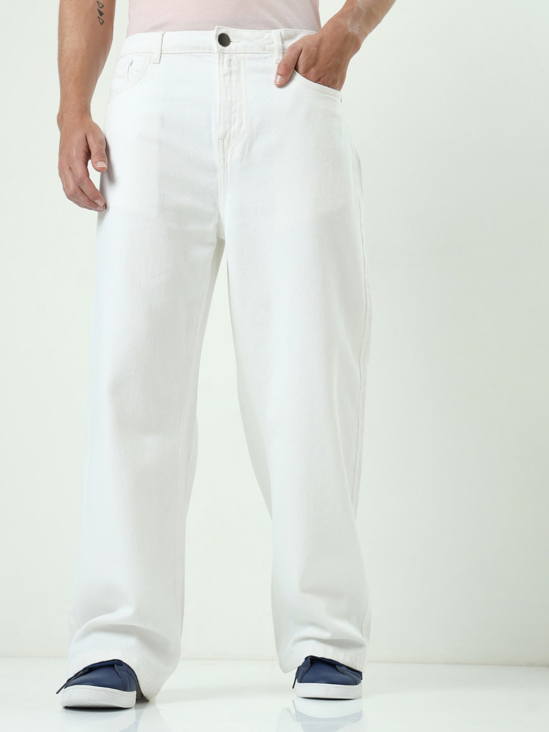 

Bewakoof Men White Baggy Straight Fit Clean Look Cotton Jeans