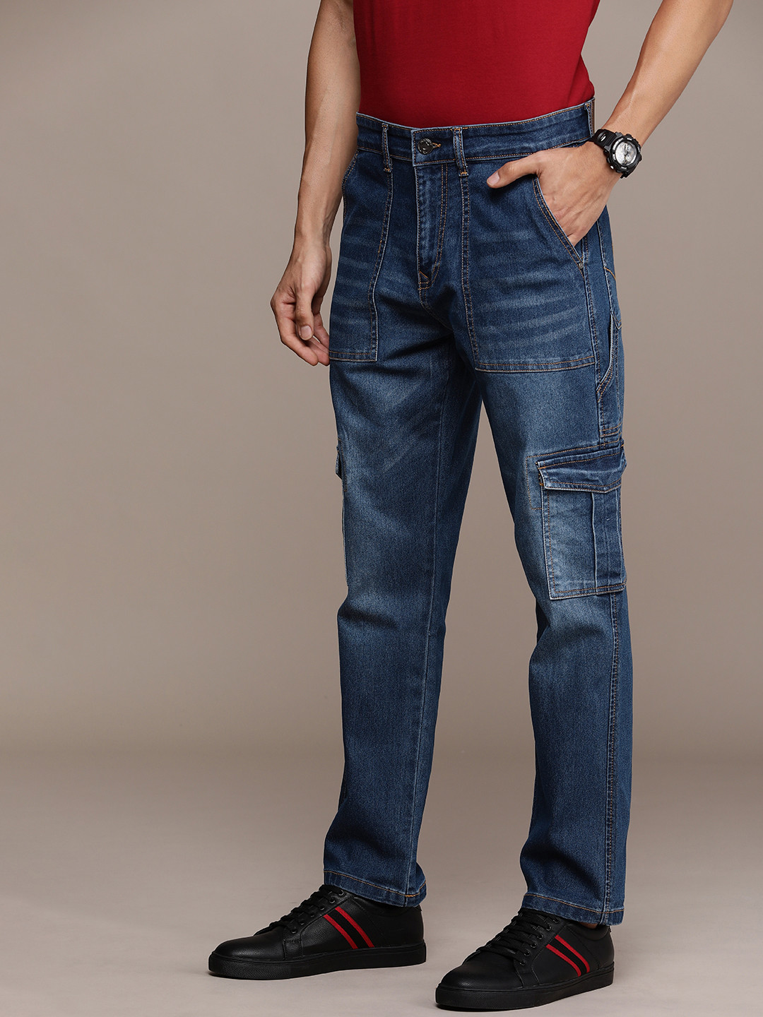 

WROGN Men Mid-Rise Cargo Fit Light Fade Stretchable Jeans, Blue