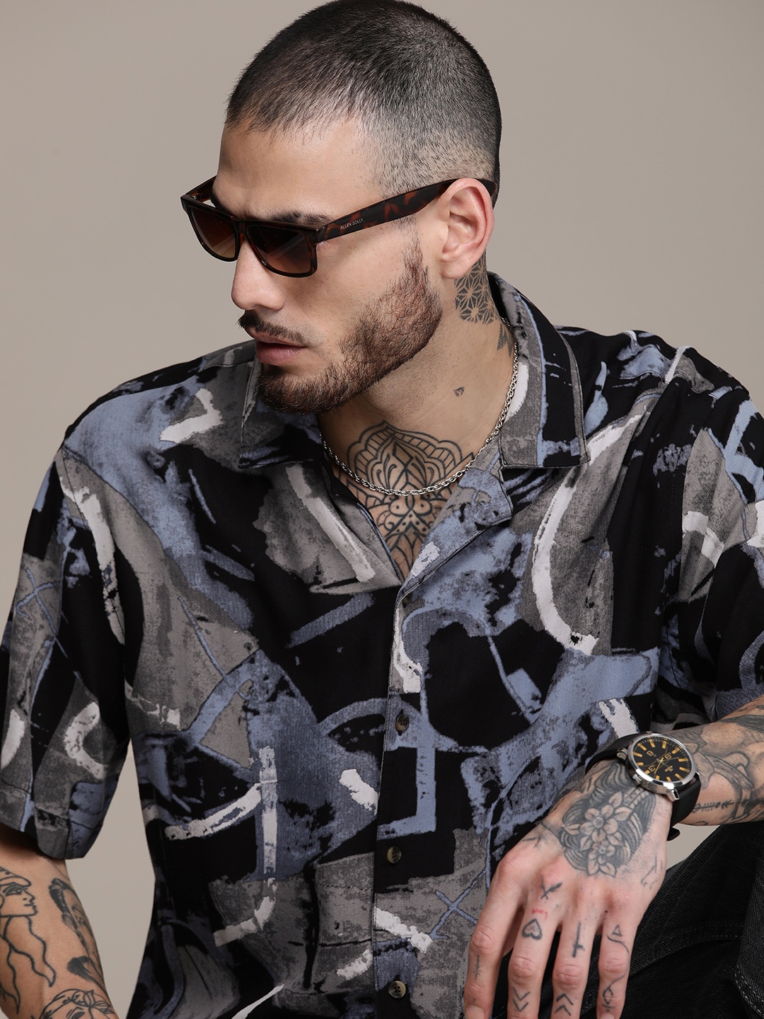 

WROGN Printed Casual Shirt, Black