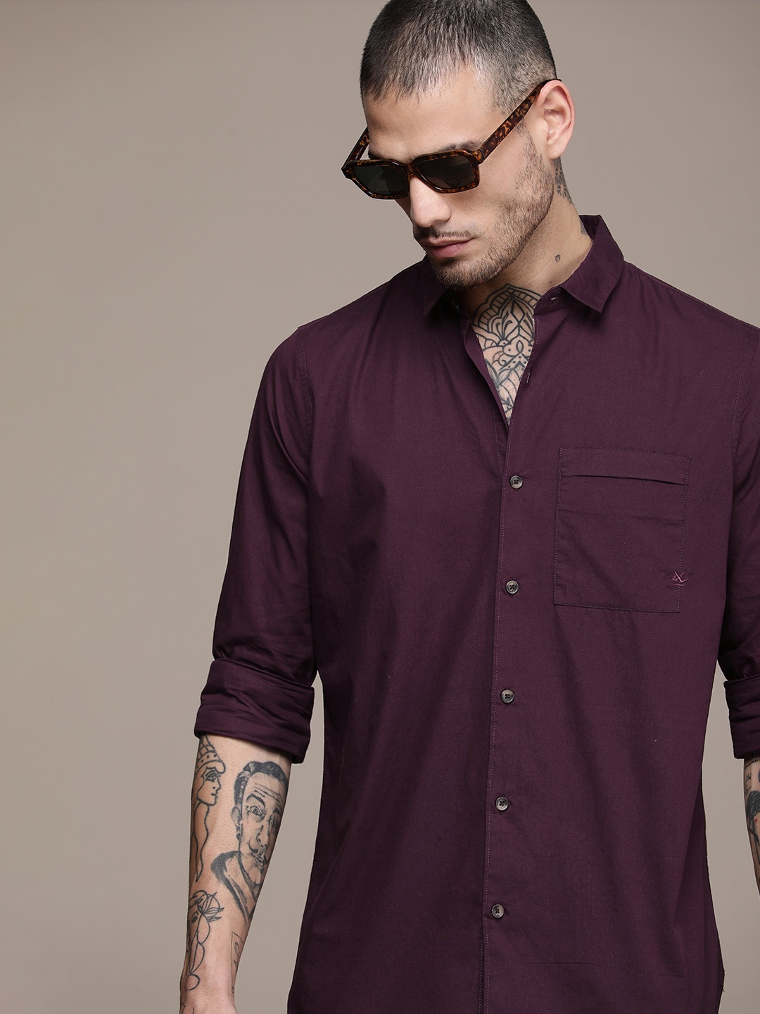 

WROGN Solid Slim Fit Pure Cotton Casual Shirt, Burgundy