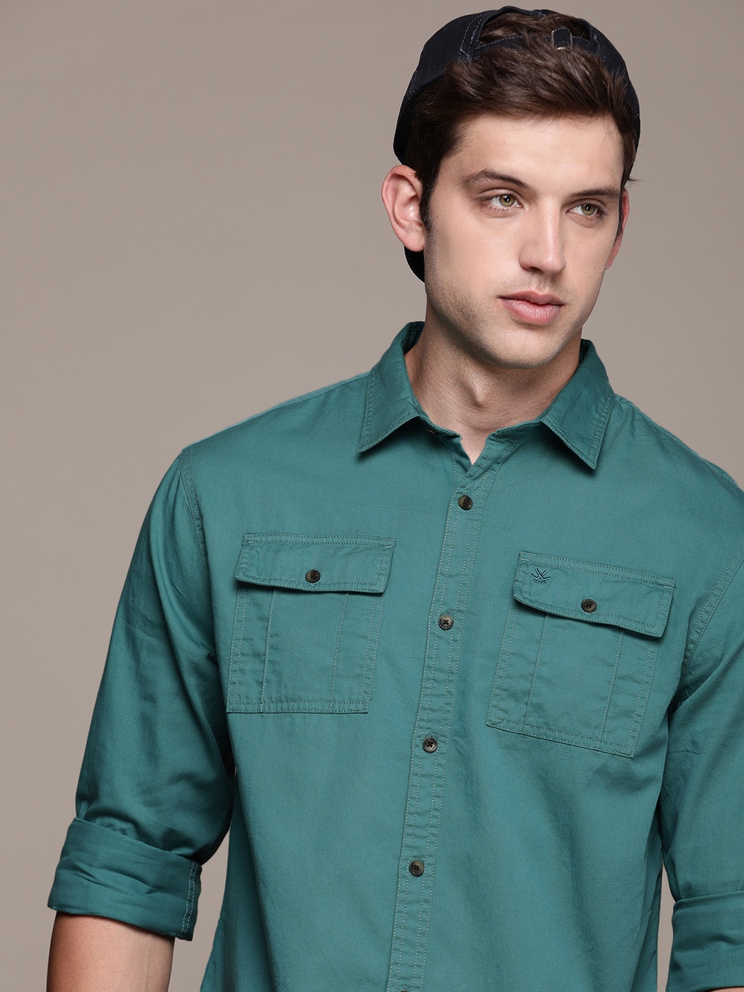 

WROGN Pure Cotton Regular Fit Casual Shirt, Green