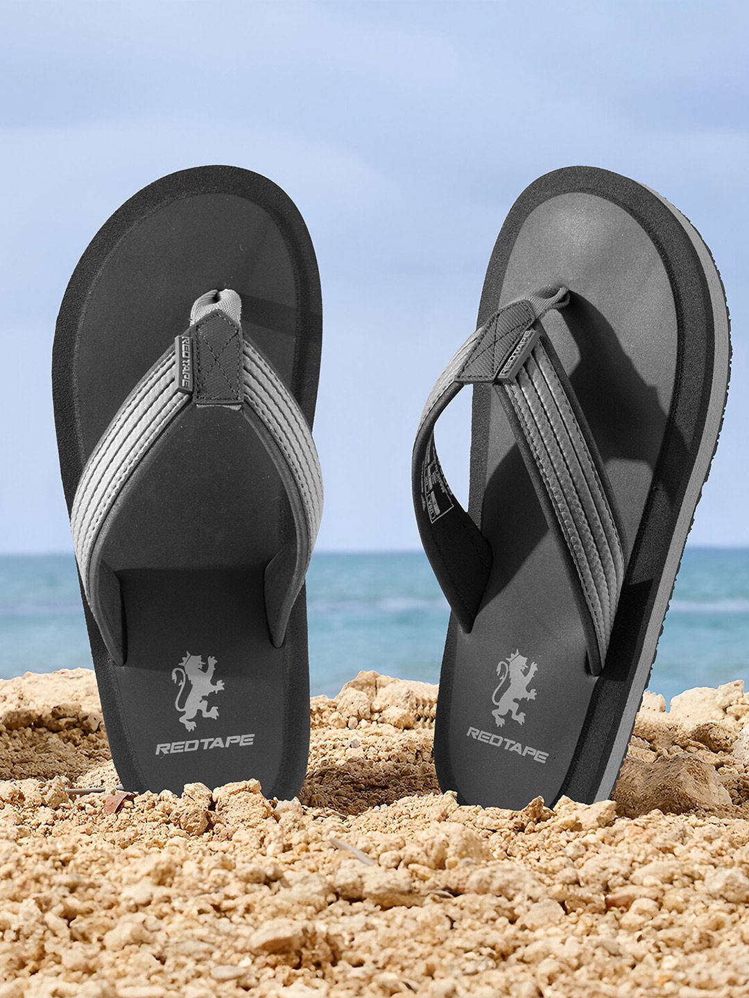 

Red Tape Men Fabric Flexible Thong Flip-Flops, Black