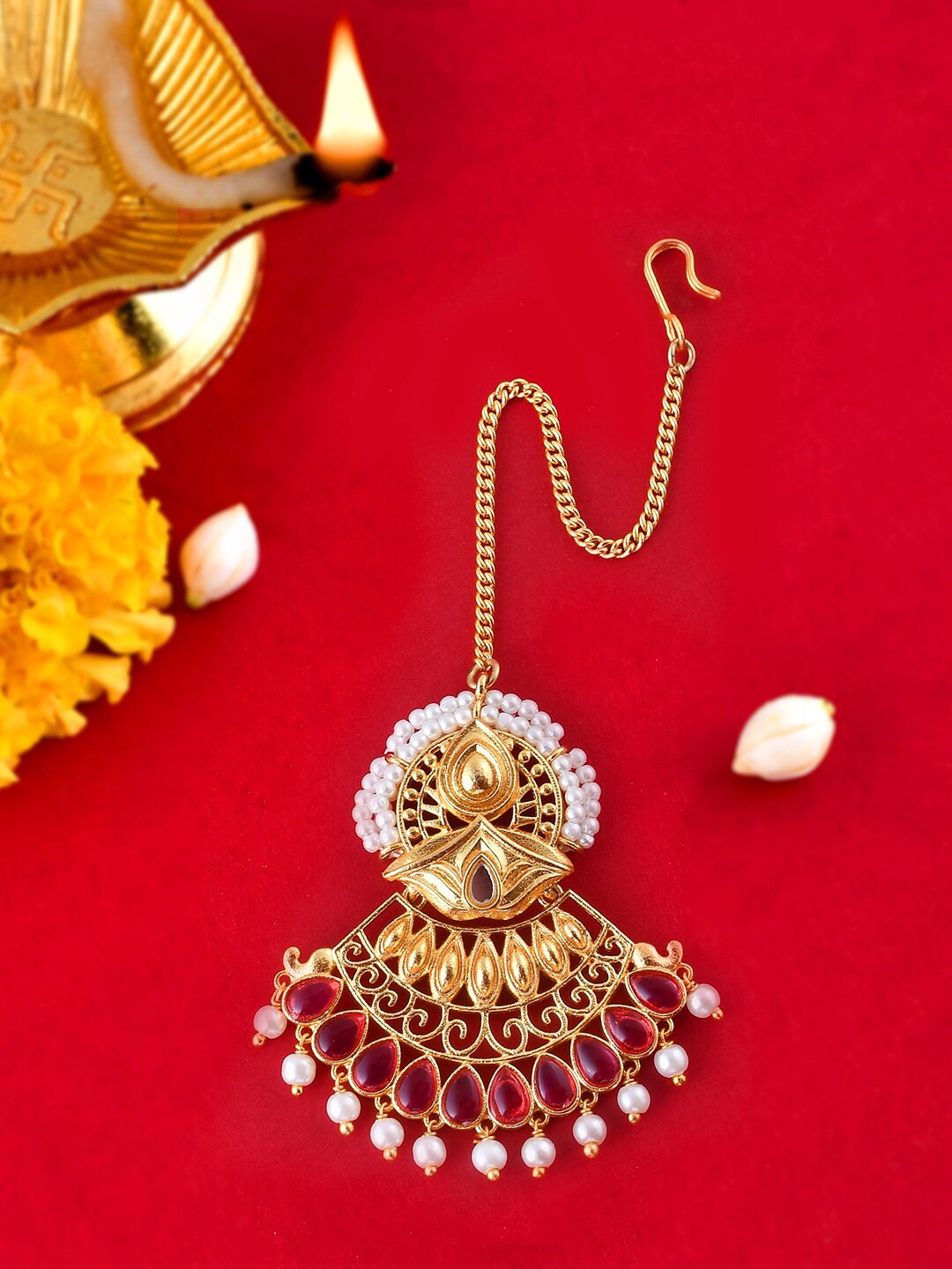 

Voylla Gold-Plated Stone-Studded & Beaded Maangtikka