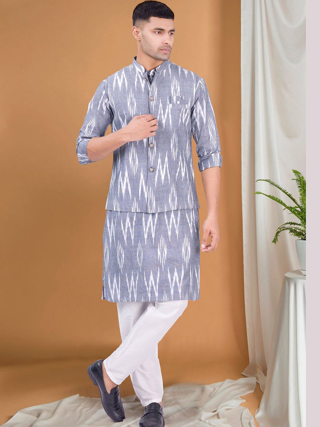 

SHIWAM ETHNIX Ikat Printed Cotton Regular Kurta with Pyjamas & Nehru jacket, Grey