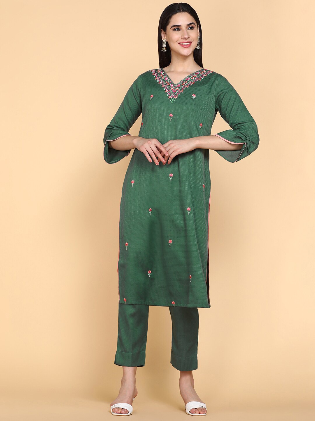 

KALINI Floral Embroidered V-Neck Thread Work Flared Sleeves Straight Kurta With Palazzos, Green